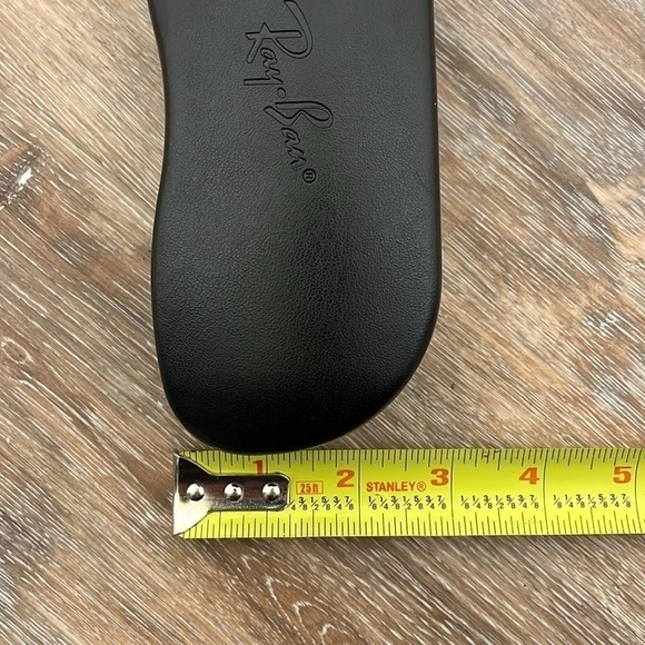 Ray Ban Sunglass Case or Eye Glasses Case Black Hard Shell Clam Shell Closure - Picture 5 of 7